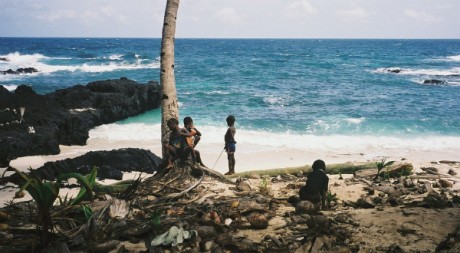 Praia Joana, Ilheu das Rolas, São Tomé, by Maria Cartas via Flickr CC