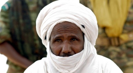 Chef touareg au Niger le 5 mars 2005. Reuters