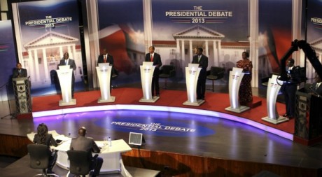 Le débat présidentiel du 11 février 2013.REUTERS/Stringer