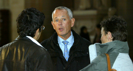 Paul Barril (au centre) en 2004 / AFP