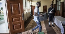 En Gambie, ce sont les billes qui désigneront le nouveau président