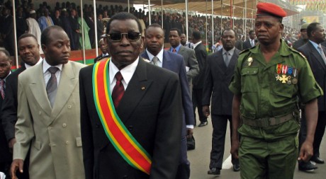 Feu le président togolais Gnassingbé Eyadema à Lomé, le 13 janvier 2005. REUTERS/Noel Koukou Tadegnon