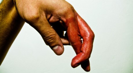 Fingers Crossed / Dedos Cruzados, by JoséMa Orsini via Flickr CC