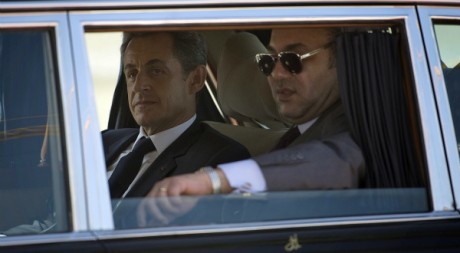Nicolas Sarkozy arrive à Tanger avec Mohammed VI, le 29 septembre 2011. REUTERS/POOL New