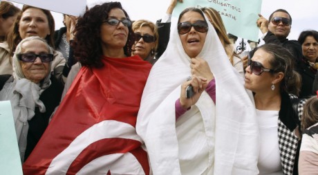 Manifestation contre le parti Ennahda à Tunis, le 2 novembre 2011. REUTERS/Zoubeir Souissi 