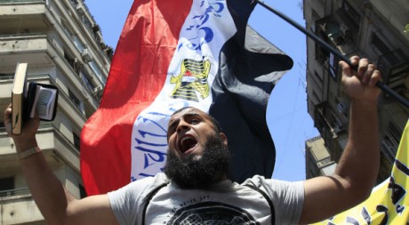 Un manifestant salafiste au Caire le 29 juillet 2011. Reuters/Amr Dalsh