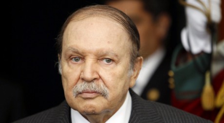 Le président Abdelaziz Bouteflika, 11 décembre 2011 à Alger. REUTERS/ Louafi Larbi 