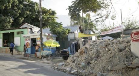 Dans les rues de Port-au-Prince, Haïti, décembre 2011. © Elodie Vilalle