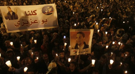 Des manifestants à Sanaa célèbre le premier anniversaire de Mohamed Bouazizi - REUTERS/Khaled Abdullah Ali Al Mahdi