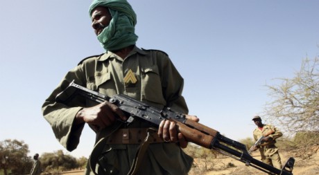 Un soldat de l'armée du Mali, dans l'est du pays, en 2006. REUTERS/Luc Gnago