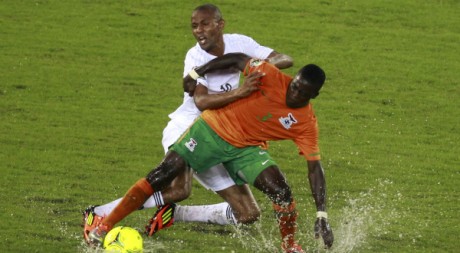 L'équipe nationale de Zambie (en orange) est l'une des grandes surprises de la CAN 2012. REUTERS/Amr Dalsh
