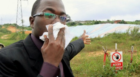 Le leader d'une association de victimes des déchets toxiques, Abidjan, août 2011 REUTERS/Thierry Gouegnon