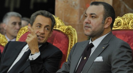 Mohammed VI et Nicolas Sarkozy à Tanger le 29 septembre 2011. REUTERS/Philippe Wojazer