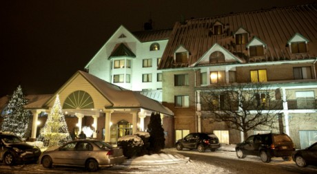 L'hôtel Chateau Vaudreuil de Montréal où résiderait B. Trabelsi depuis sont arrivée au Canada AFP PHOTO/ROGERIO BARBOSA  