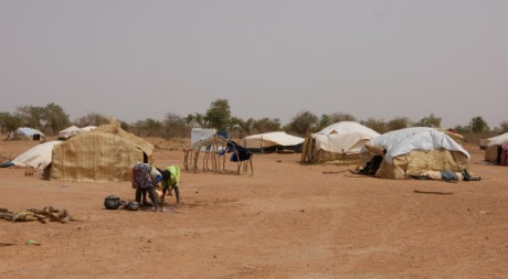 Camp de réfugiés maliens à Mentao au nord du Burkina Faso, Mai 2012 © tous droits réservés