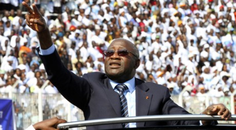 Laurent Gbagbo en campagne présidentielle à Abidjan, le 29 octobre 2010, REUTERS/Luc Gnago