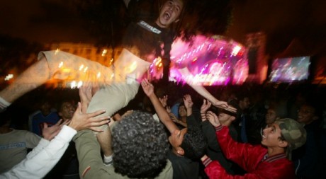 Des jeunes à un concert au Maroc © Abdelhak Senna/AFP