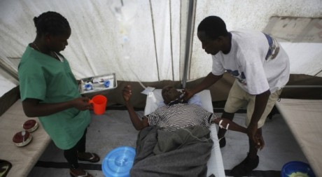 Un centre de soins de MSF, août 2012 ©REUTERS/Stringer 
