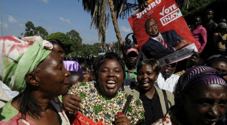Des partisans d'Uhuru Kenyatta, Nirobi, 9 mars 2013/ AFP