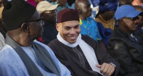 Karim et Abdoulaye Wade à Dakar le 6 décembre 2012. REUTERS/Joe Penney