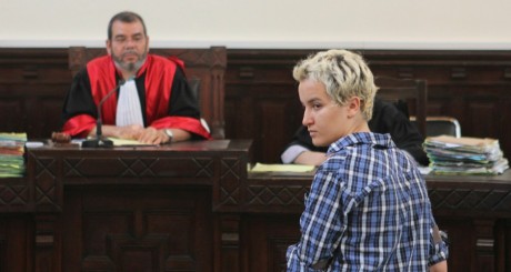 Amina Sbouï au tribunal de Sousse, le 4 juillet 2013 / REUTERS