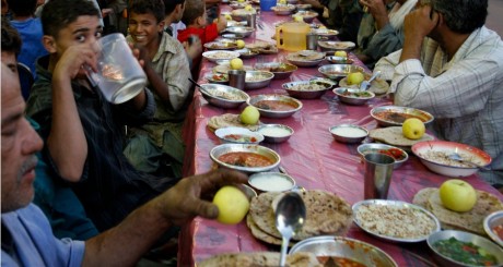 Table de ftour, Egypte, 2008 / REUTERS