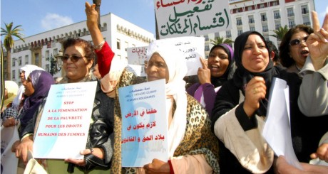 Marche en faveur des droits des femmes à Rabat, 20 février 2012 / REUTERS