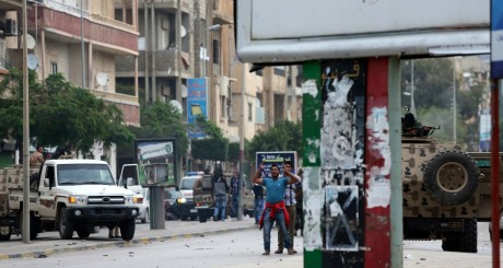 Affrontements entre Ansar Charia et l'armée libyenne, Benghazi, novembre 2013 / Reuters