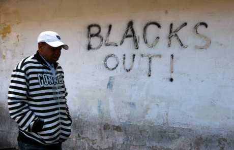 Un immigré africain se promenant dans les rues de la Valette à Malte, REUTERS / Darrin Zammit Lupi
