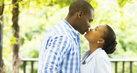 les étudiants zimbabwéens interdits de s'embrasser en public / ©Thinkstock