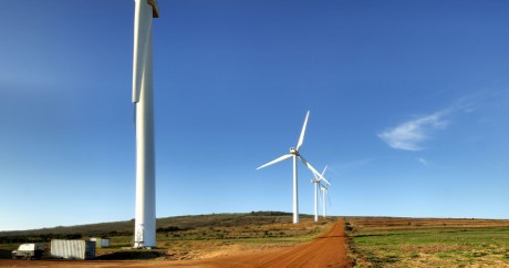 Une ferme d'éoliennes en Afrique du Sud. Crédit photo: Warrenski via Flickr