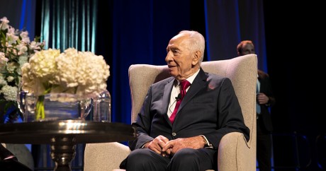 L'ancien président israélien Shimon Peres le 28 février 2016 à Johannesburg. MARCO LONGARI / AFP