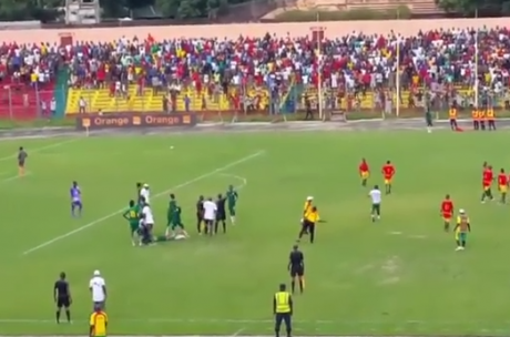 Capture d'écran YouTube du match entre la Guinée et le Sénégal U17. DR