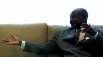 Le rap du président-candidat Museveni