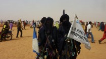 Mali: la guerre derrière un rideau de sable