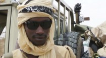 Bamako se querelle, le Nord-Mali recrute