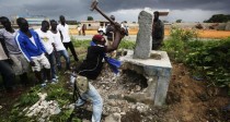 Côte d'Ivoire: exhumer les corps pour rétablir la vérité