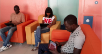 Le cybercafé 100% tablettes de Dakar