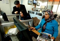 Femmes dans les médias maghrébins: face au diktat des hommes