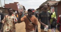Plongée dans l'industrie ougandaise des films d'action ultra-violents