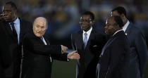 Pourquoi les dirigeants africains maintiennent leur confiance à Joseph Blatter à la Fifa
