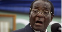 Mugabe, 91 ans, prononce le mauvais discours devant le parlement du Zimbabwe