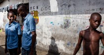 La difficile nouvelle vie des «orphelins d'Ebola» au Liberia
