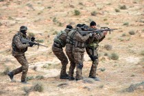 Des militaires britanniques en renfort de l'armée tunisienne à la frontière libyenne